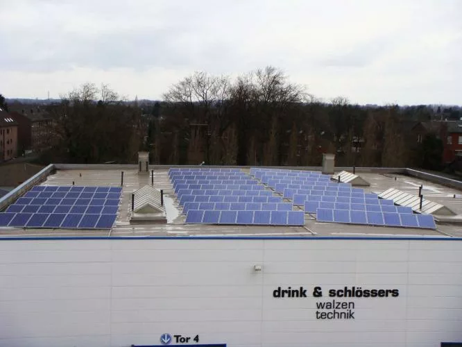 Maschinenbau Kempen 30,04 kWp Evergreen 190 W Module 160 Stück